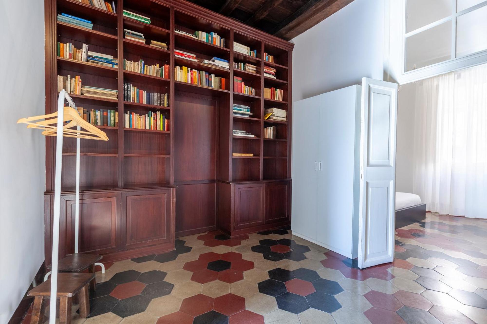 Spanish Steps Charming Apartment, New Opening Lägenhet